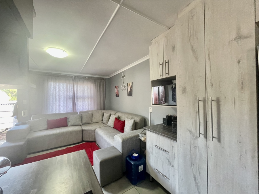 2 Bedroom Property for Sale in Nahoon Valley Park Eastern Cape